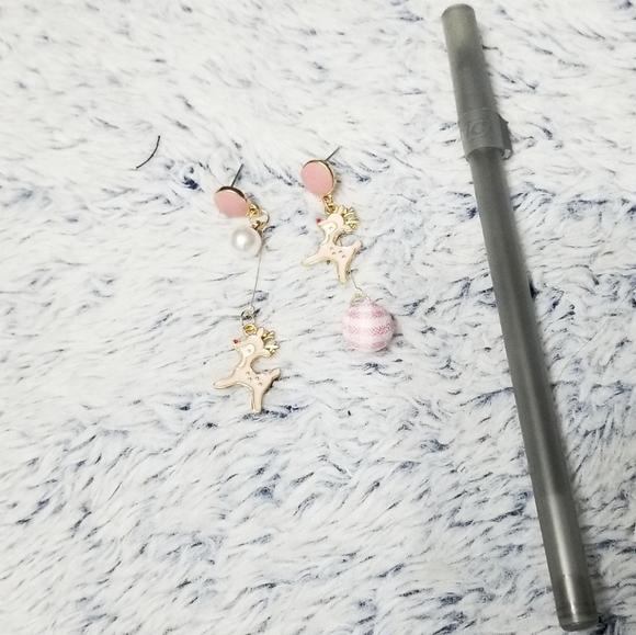 💎NEW💎PINK RED NOSE REINDEER DROP EARRINGS - Picture 7 of 8